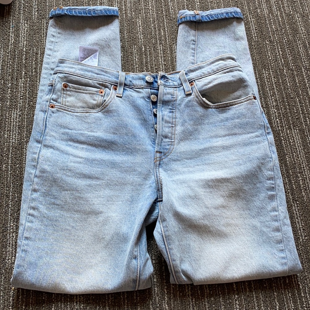 Levi’s button fly 501 skinny